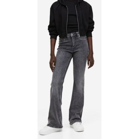 Divided by H&M Denim - High Rise Flare Jeans- Size 6